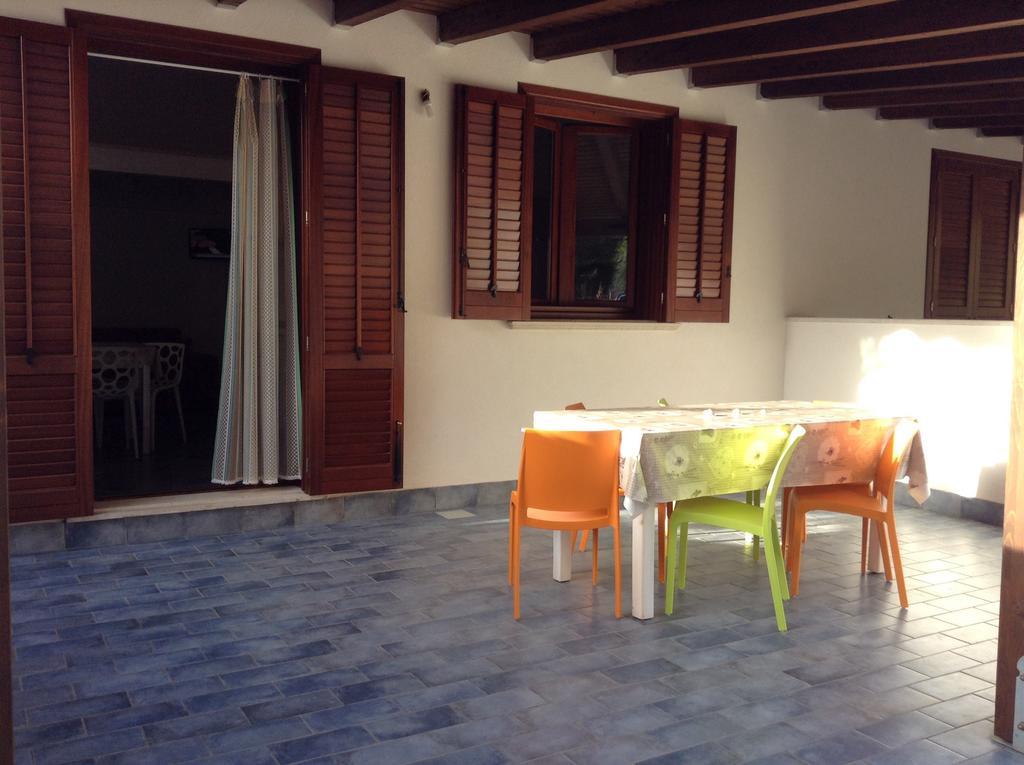 Case Cala Bucerno Castelluzzo Zimmer foto